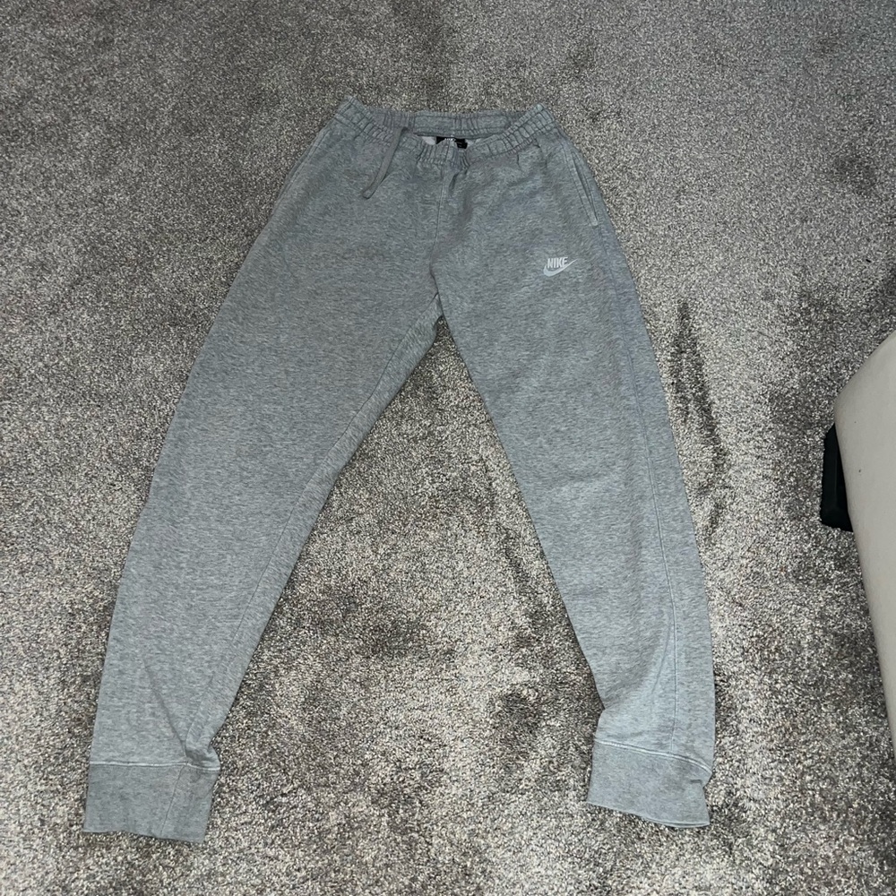 Grey Nike Sweatpants Joggers Men’s Size Small